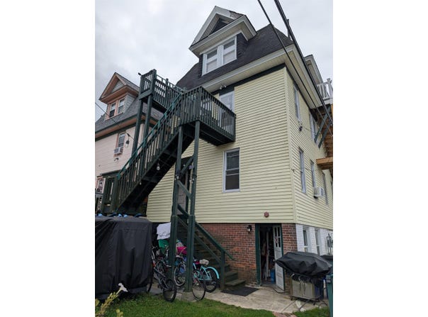 509 E 4th St, Ocean City, NJ 08226