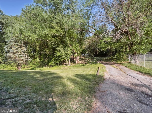 5625 OAKFORD RD, CAPITOL HEIGHTS, MD 20743