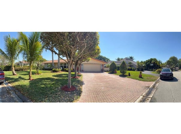 3881 NW 100th Ave, Coral Springs, FL 33065
