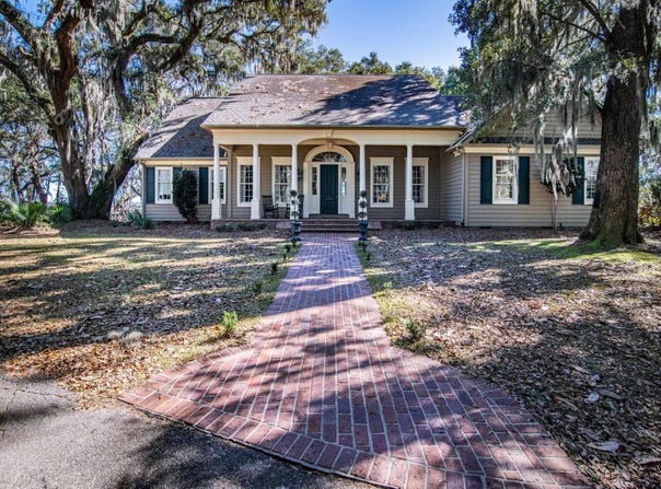 762 Wraggs Ferry Rd., Georgetown, SC 29440