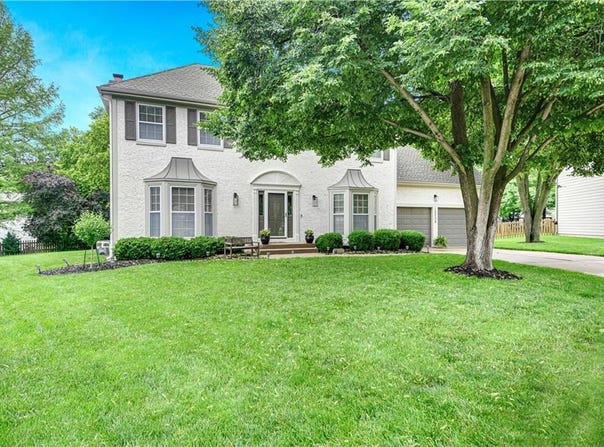 13008 Sherwood Drive, Leawood, KS 66209