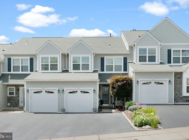 127 ASHLEY WAY, PLYMOUTH MEETING, PA 19462