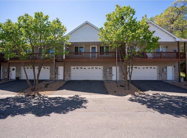 1550 Lincoln Park Drive, South Saint Paul, MN 55075