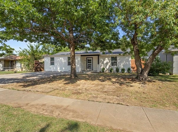 2810 Altman Drive, Irving, TX 75062