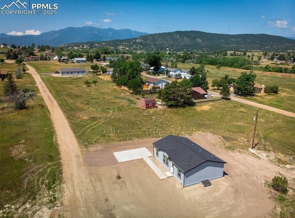 5121 Hicklin Drive, Colorado City, CO 81019