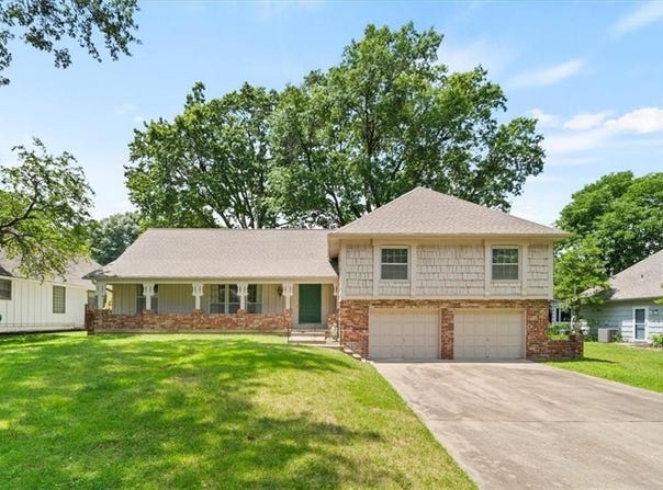 6350 Beverly Drive, Mission, KS 66202