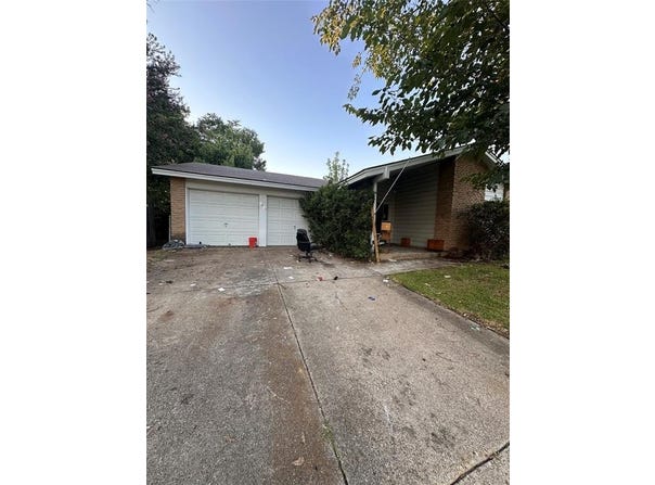 1817 Redwood Street, Arlington, TX 76014