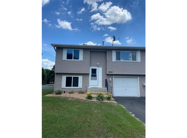 1340 119th Lane NW, Coon Rapids, MN 55448