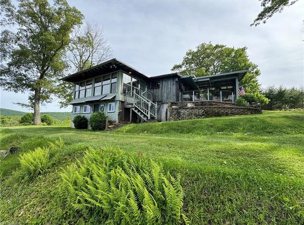 2487 Air Bellows Gap Road, Sparta, NC 28675