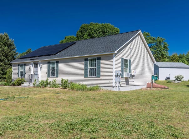 53 Nuthatch Loop, Barrington, NH 03825