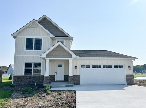 9504 Canter Court, Yorktown, IN 47396