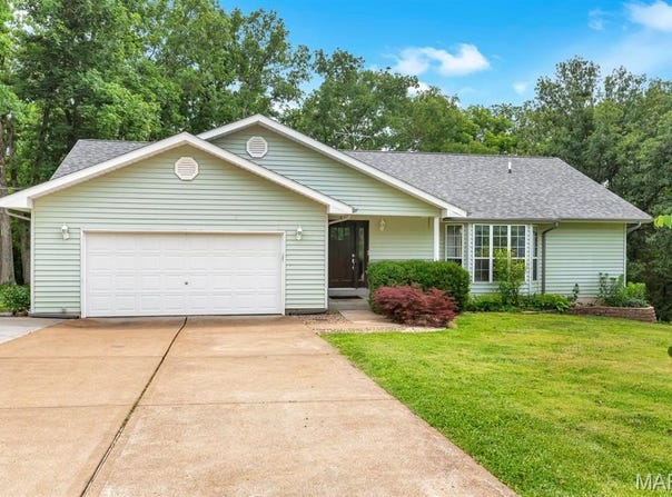 3848 Rustic Woods Drive, Hillsboro, MO 63050
