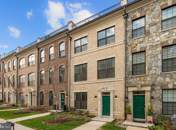 502 WINDBOARD Way, OXON HILL, MD 20745