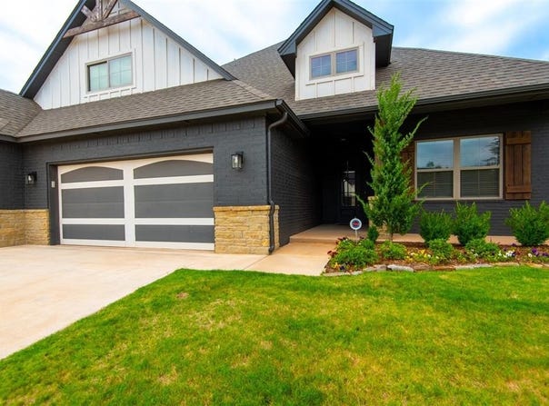 14601 Chambord Drive, Yukon, OK 73099