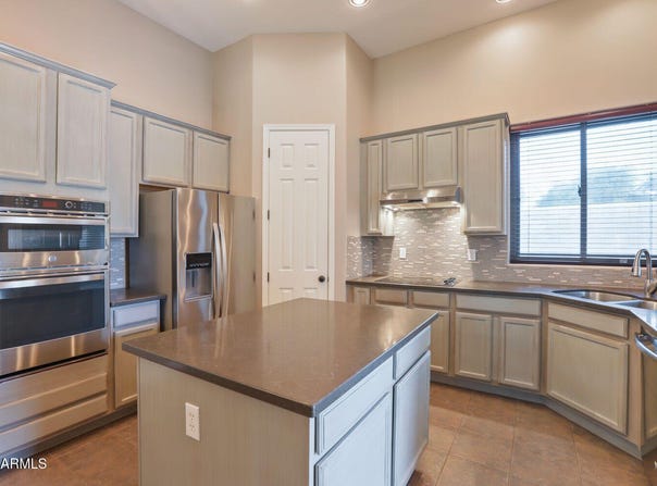 3142 E WINDMERE Drive, Phoenix, AZ 85048