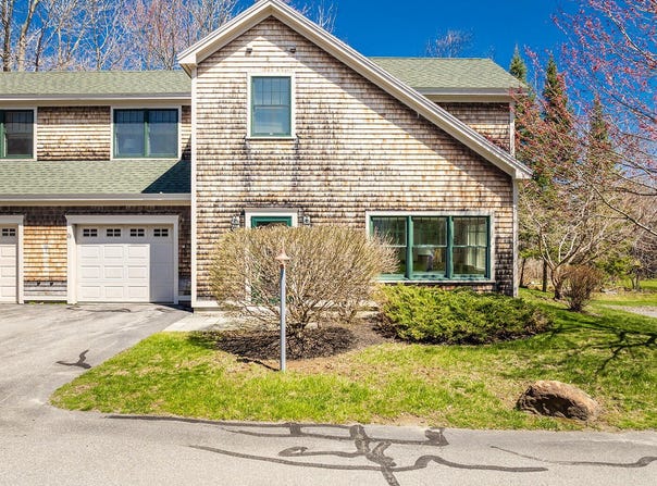 23 Wiltshire Place, Camden, ME 04843