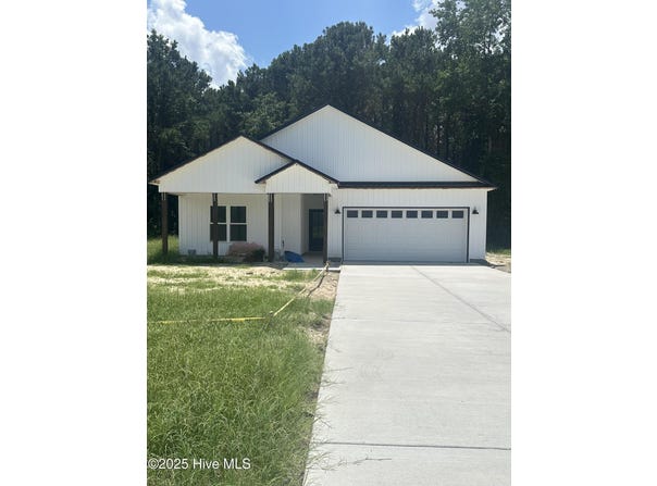 1663 N Nc 111 Hwy, Pink Hill, NC 28572