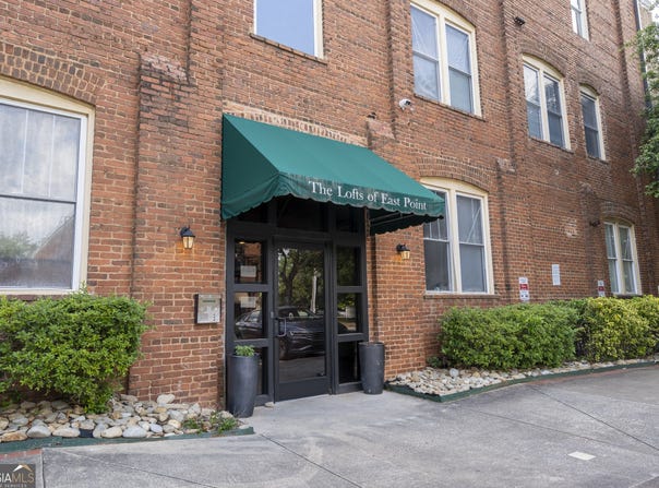 1596 Cleveland, East Point, GA 30344