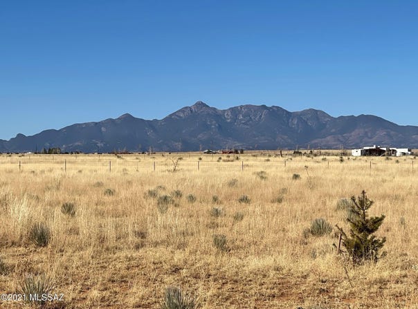 7 Horseshoe Court, Elgin, AZ 85611