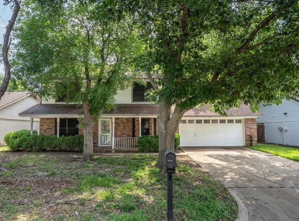 2214 Parkside Drive, Denton, TX 76201
