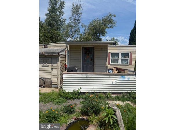 121 RED MAPLE Lane, FREELAND, PA 18224