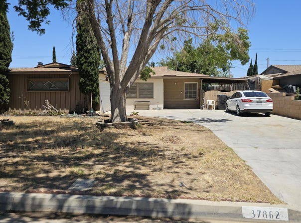 37862 E 11th Street, Palmdale, CA 93550