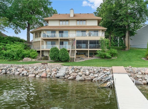 4646 Lords Street NE, Prior Lake, MN 55372