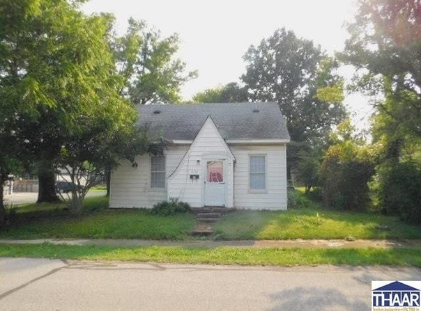 323 N Desart Street, Brazil, IN 47834