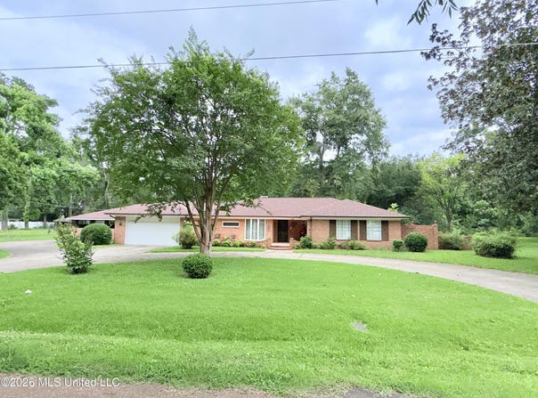 123 Devalda Drive, Duck Hill, MS 38925