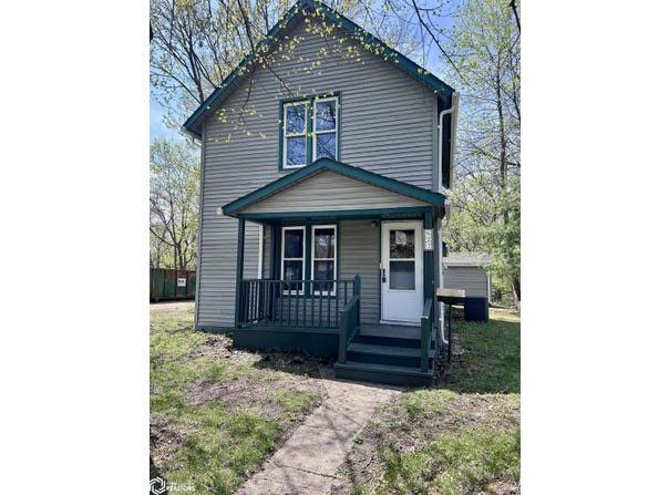 627 Depot Street, Iowa Falls, IA 50126