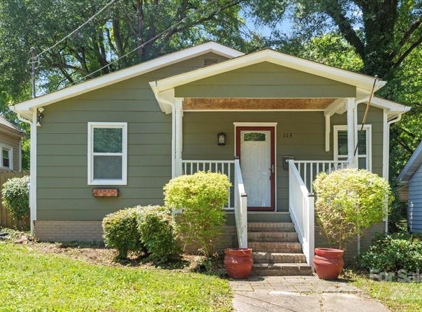 113 W 5th Avenue, Gastonia, NC 28052