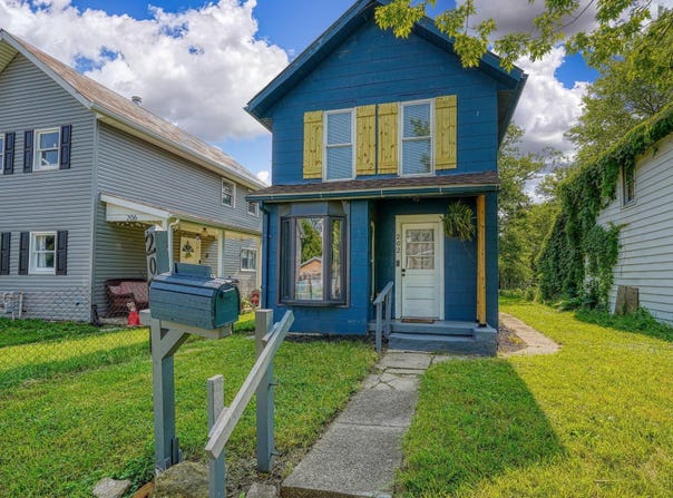 202 Boyleston Avenue, Newark, OH 43055