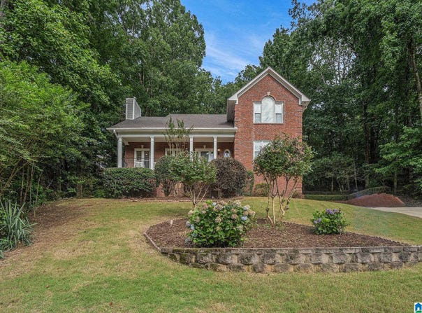1813 SOUTHPOINTE CIRCLE, HOOVER, AL 35244
