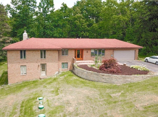 3925 Northampton Road, Cuyahoga Falls, OH 44223