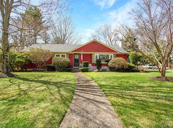 221 S Washington St, North Attleboro, MA 02760