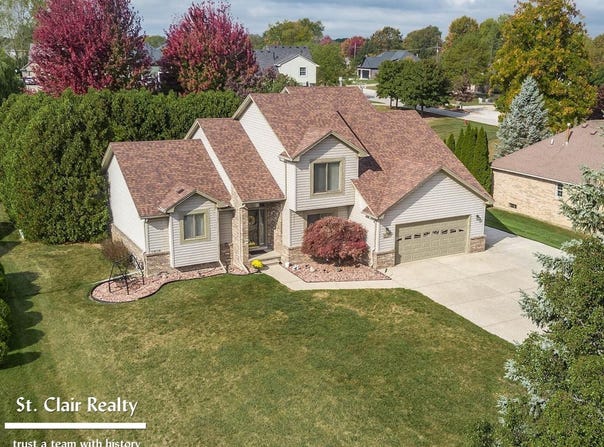 2118 N River Road, Saint Clair, MI 48079