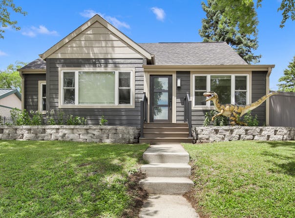 131 Kettle Moraine Dr, Slinger, WI 53086
