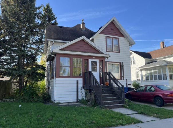 35 W 14TH Avenue, OSHKOSH, WI 54902