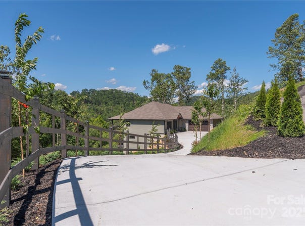 54 Herron View Lane, Weaverville, NC 28787