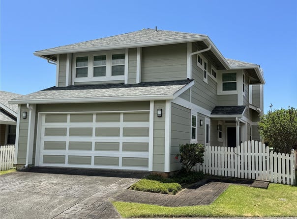 98-1810 Kaahumanu Street, Pearl City, HI 96782