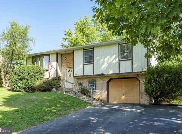 845 TERRACE Avenue, MOUNT JOY, PA 17552