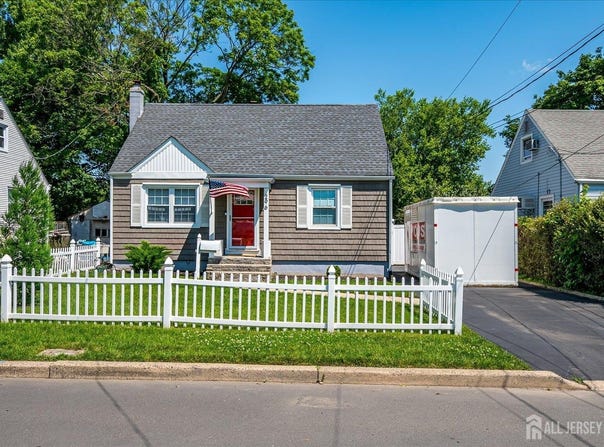 296 High Street, Metuchen, NJ 08840