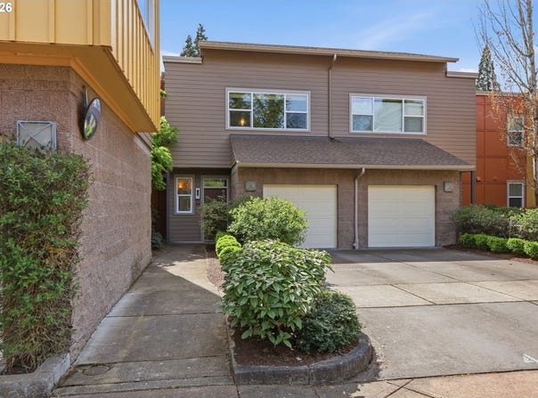 367 RUSTIC Pl, Eugene, OR 97401