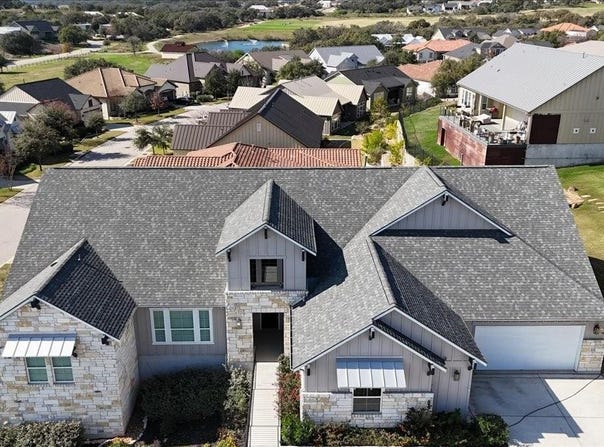 609 Dancing Oak LN, San Marcos, TX 78666