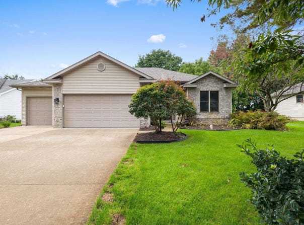 53183 Pine Brook Drive, Bristol, IN 46507