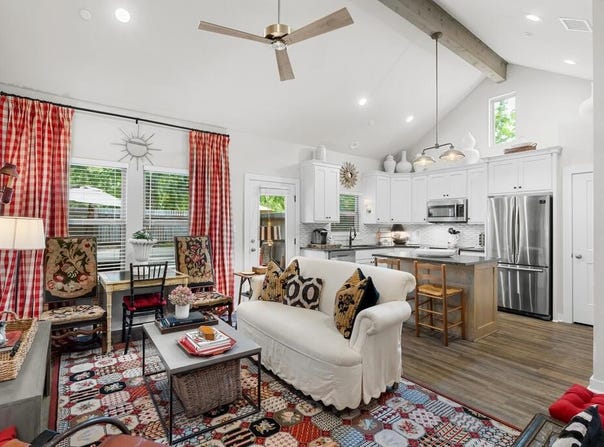 807 E Highway St, Fredericksburg, TX 78624