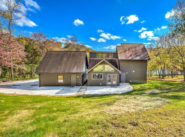 408 Lakecrest Drive, Harriman, TN 37748