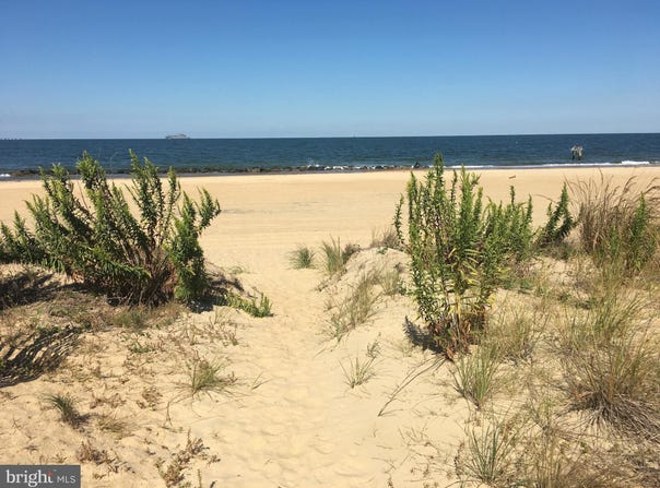 914 W OCEAN VIEW Avenue, NORFOLK, VA 23503