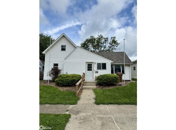 506 Chicago Street, Audubon, IA 50025