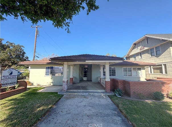 601 E Chapman Avenue, Orange, CA 92866